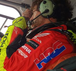 Joan Barreda, evacuado en helicóptero Joan Barreda, evacuado en helicóptero