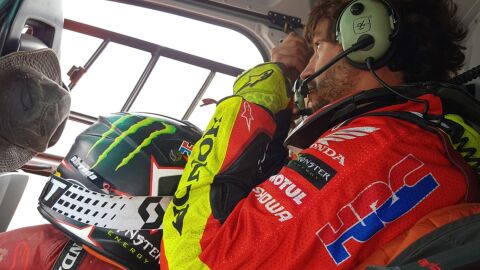 Joan Barreda, evacuado en helic&oacute;ptero