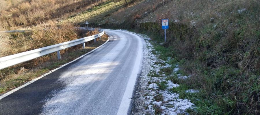 Carretera en Piñor Carretera en Piñor