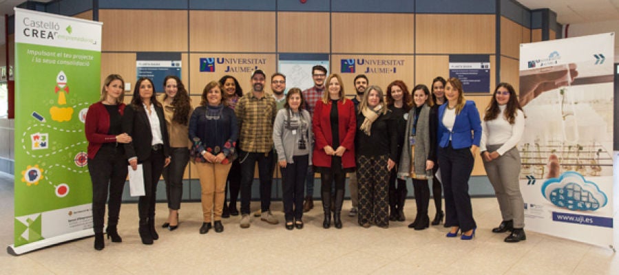 La Cátedra Increa y el Ayuntamiento de Castelló clausuran la segunda edición de la Escuela para Emprender La Cátedra Increa y el Ayuntamiento de Castelló clausuran la segunda edición de la Escuela para Emprender