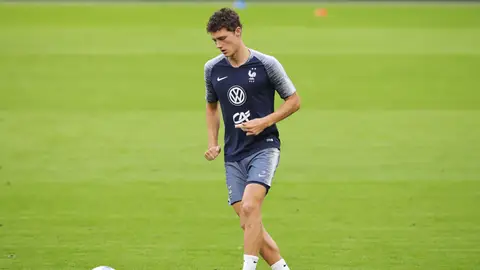 Benjamin Pavard, con la selección de Francia Benjamin Pavard, con la selección de Francia