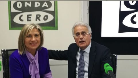 El doctor Ram&oacute;n Cugat en Julia en la onda