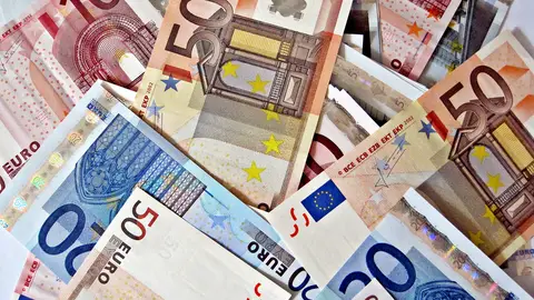 Dinero Dinero