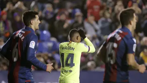 Malcom se lamenta tras una ocasión fallada Malcom se lamenta tras una ocasión fallada