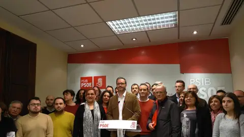 José Hila se presenta su candidatura Hila apoyado por su partido
