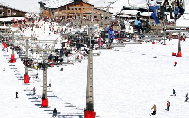 La nueva dirección de Sierra Nevada denuncia supuestas irregularidades en la tramitación de contratos públicos en la estación de esquí La nueva dirección de Sierra Nevada denuncia supuestas irregularidades en la tramitación de contratos públicos en la estación de esquí