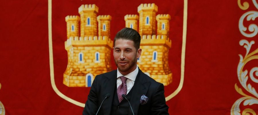 Sergio Ramos recibe un premio de la Comunidad de Madrid Sergio Ramos recibe un premio de la Comunidad de Madrid