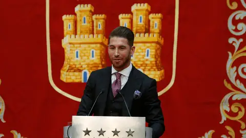 Sergio Ramos recibe un premio de la Comunidad de Madrid Sergio Ramos recibe un premio de la Comunidad de Madrid