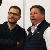 Andreas Seidl, junto a Zak Brown