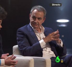 El emocionante alegato de los Javis frente a Zapatero por la ley del matrimonio homosexual El emocionante alegato de los Javis frente a Zapatero por la ley del matrimonio homosexual