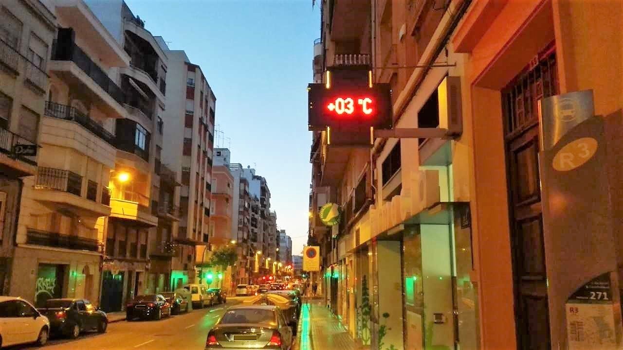 El frío hace mella en áreas del sur de Elche con temperaturas cercanas a los 4 grados bajo cero en la pedanía de Matola El frío hace mella en áreas del sur de Elche con temperaturas cercanas a los 4 grados bajo cero en la pedanía de Matola