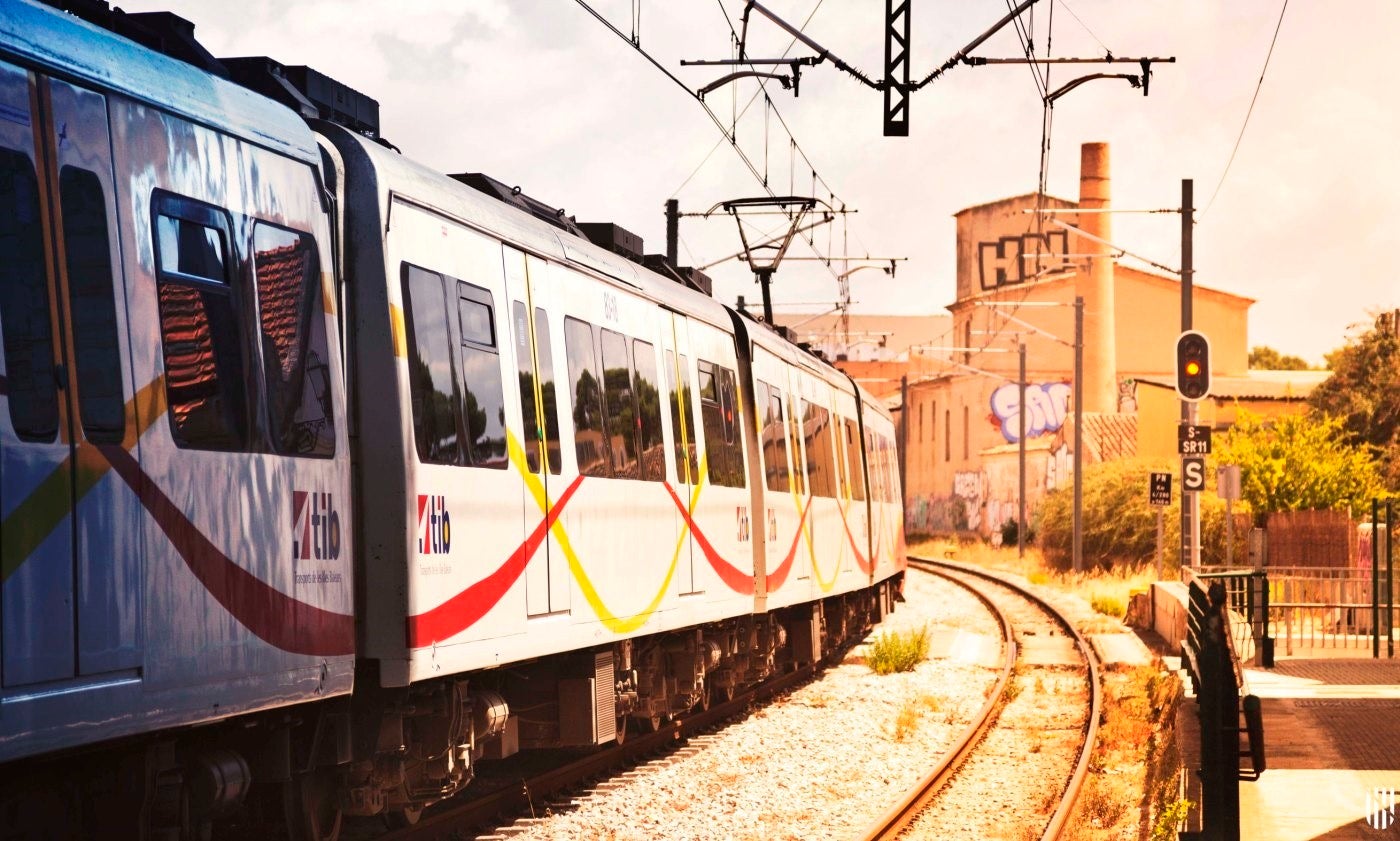 Los menores de 31 años ya pueden solicitar la tarjeta joven del TIB y disfrutar del descuento del 50% en billetes Los menores de 31 años ya pueden solicitar la tarjeta joven del TIB y disfrutar del descuento del 50% en billetes