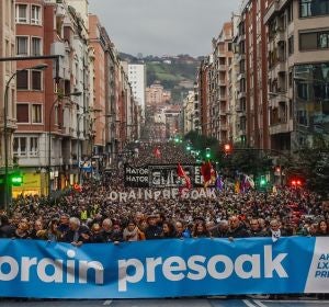 Imagen de la protesta en Bilbao por el fin de la dispersión de los presos de ETA Imagen de la protesta en Bilbao por el fin de la dispersión de los presos de ETA