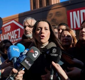 Inés Arrimadas ante los medios de comunicación Inés Arrimadas ante los medios de comunicación