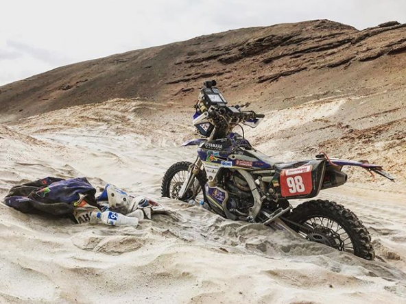 Sara García: "Tuve una pequeña caída y cuando levanté la moto ya no arrancaba" episode artwork