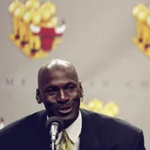 Michael Jordan anuncia su retirada del baloncesto en 1999 Michael Jordan anuncia su retirada del baloncesto en 1999