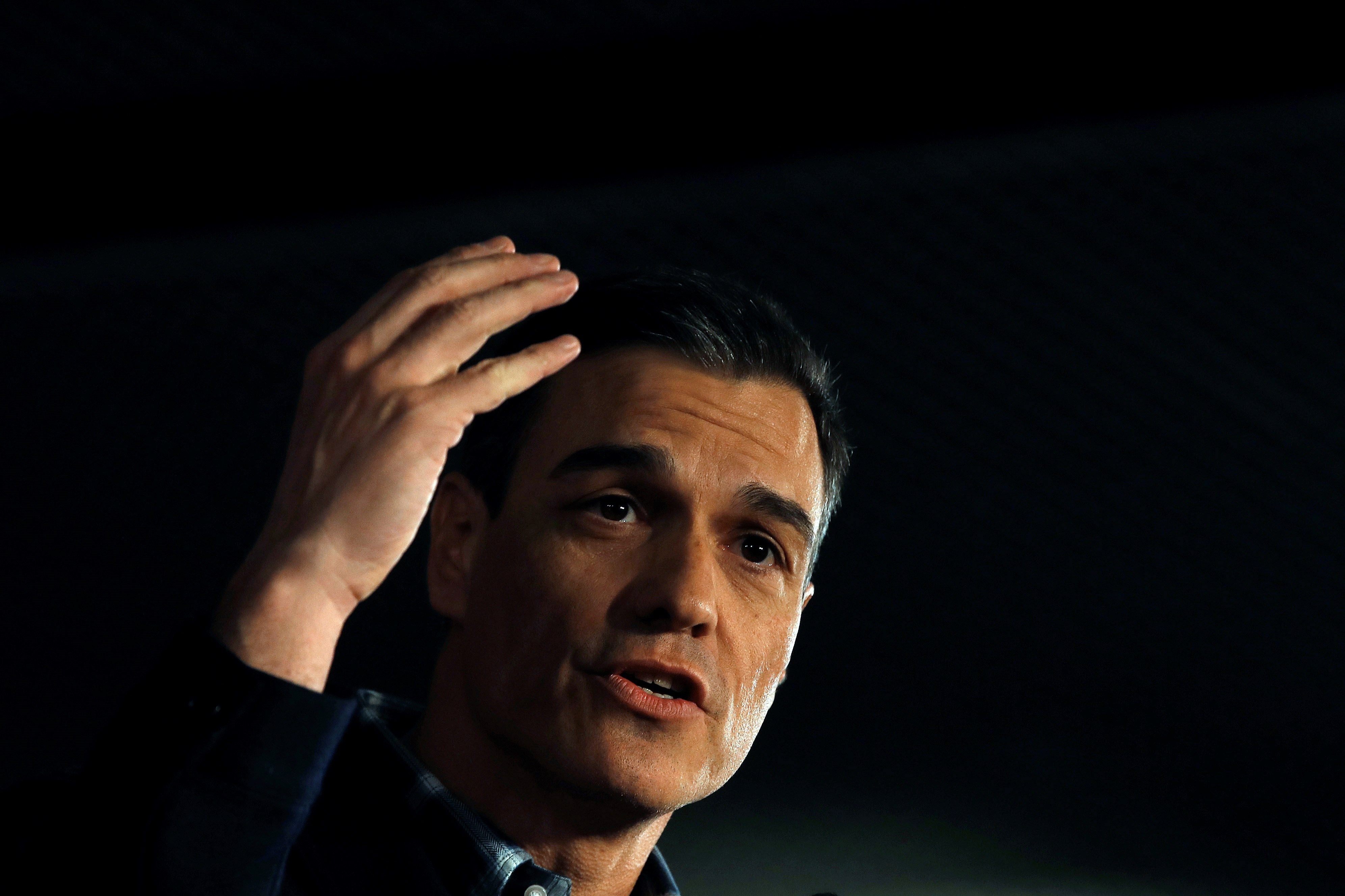 Pedro Sánchez expresa su "apoyo y cariño" a los padres y seres queridos de Julen Pedro Sánchez expresa su "apoyo y cariño" a los padres y seres queridos de Julen