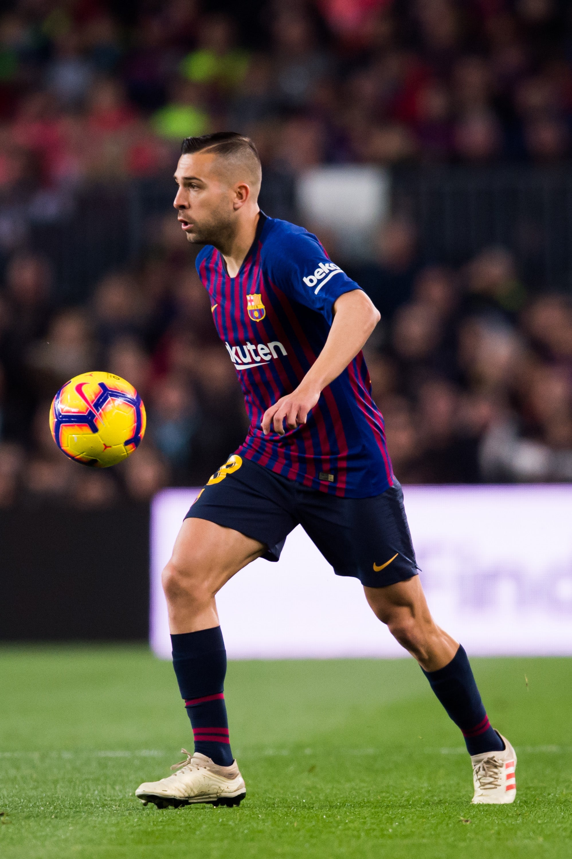 Jordi Alba renueva con el Barça hasta 2024 con una cláusula de 500 millones Jordi Alba renueva con el Barça hasta 2024 con una cláusula de 500 millones