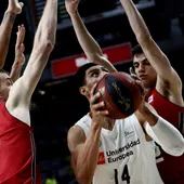 Gustavo Ayón, en el partido contra el Tecnyconta Zaragoza Gustavo Ayón, en el partido contra el Tecnyconta Zaragoza