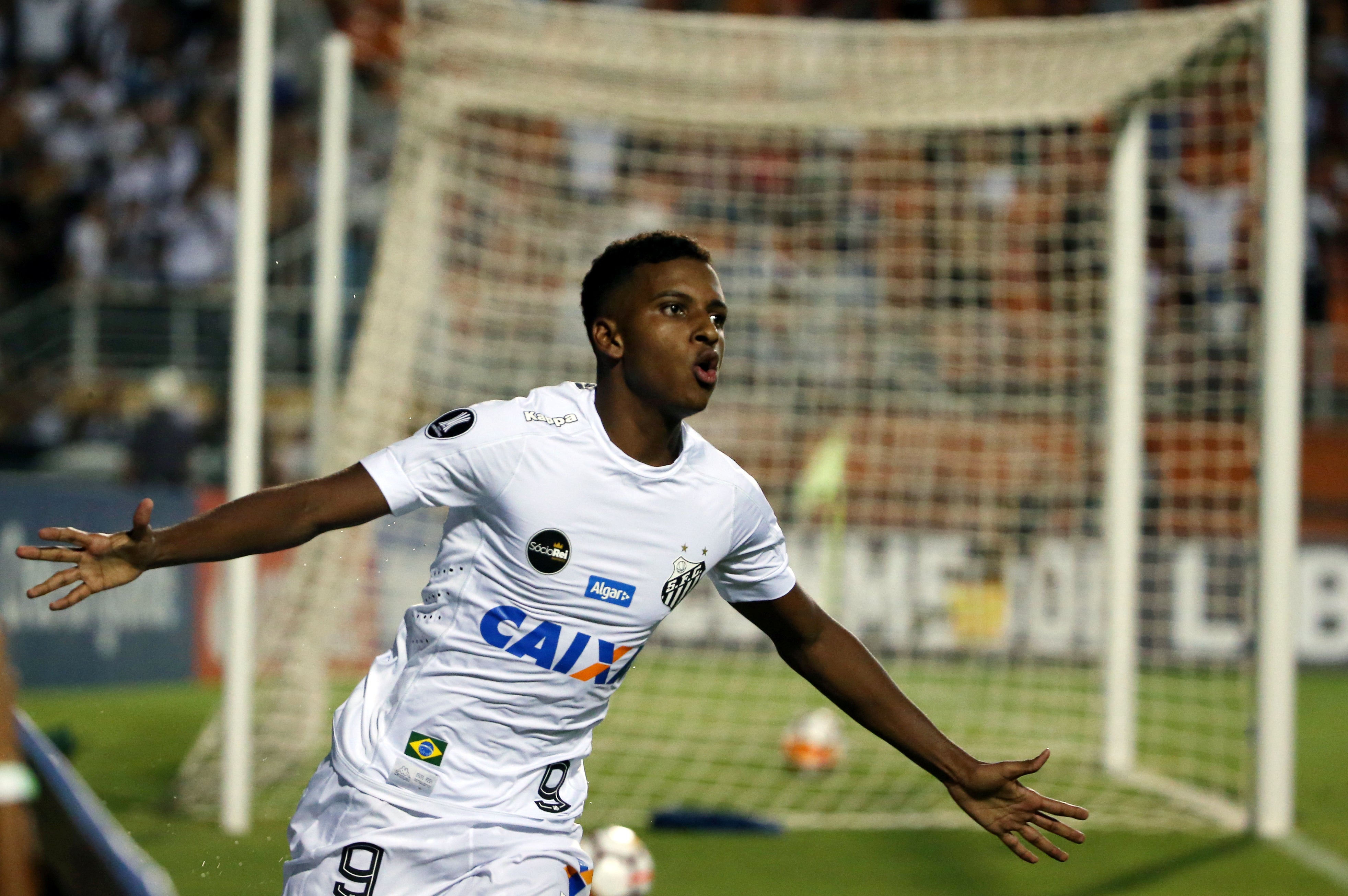 El Santos solicita al Real Madrid la permanencia de Rodrygo hasta finales de 2019 El Santos solicita al Real Madrid la permanencia de Rodrygo hasta finales de 2019