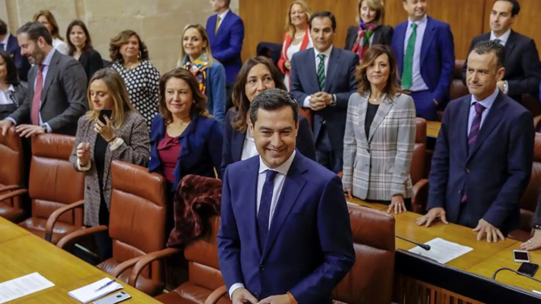 Juanma Moreno en el Parlamento de Andalucía