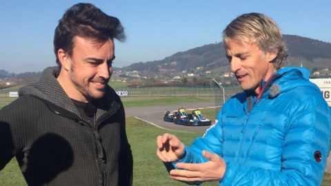Fernando Alonso con Jes&uacute;s Calleja.