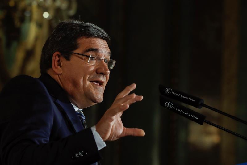 La AIReF recomienda a Hacienda que "tutele" a Madrid, Canarias y Navarra La AIReF recomienda a Hacienda que "tutele" a Madrid, Canarias y Navarra