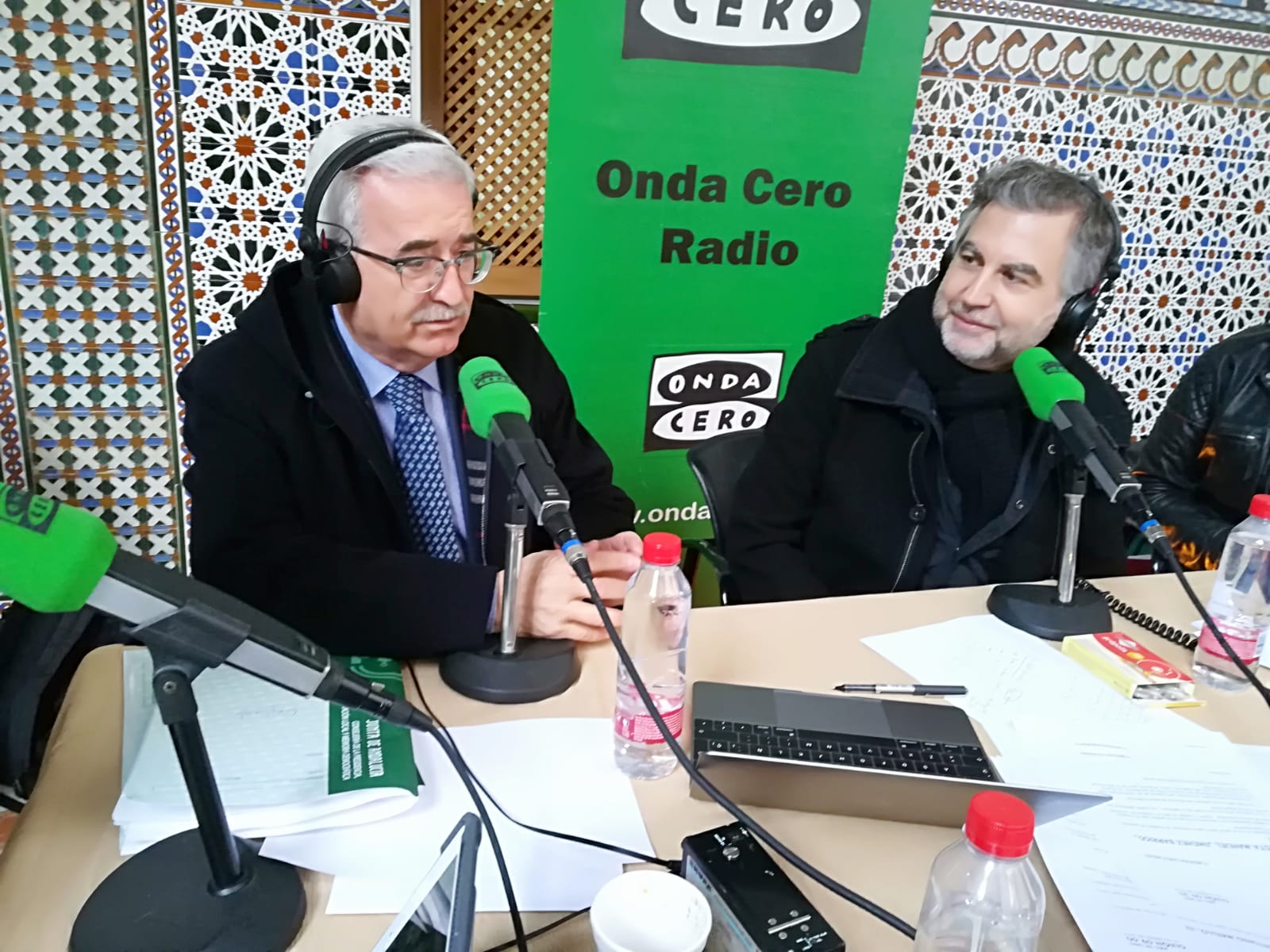 Manuel Jiménez Barrios: "La ola de cambio en Andalucía solo está en la cabeza de los dirigentes del PP" Manuel Jiménez Barrios: "La ola de cambio en Andalucía solo está en la cabeza de los dirigentes del PP"