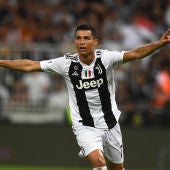 Cristiano Ronaldo celebra su gol con la Juventus
