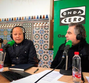 Javier Imbroda durante la entrevista con Carlos Alsina en Más de uno Javier Imbroda durante la entrevista con Carlos Alsina en Más de uno