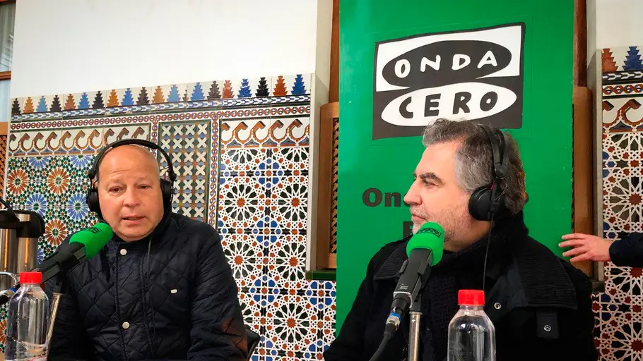 Javier Imbroda durante la entrevista con Carlos Alsina en Más de uno Javier Imbroda durante la entrevista con Carlos Alsina en Más de uno