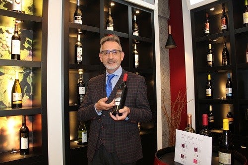 Jesús Martín defiende que el descontrol en la DO Valdepeñas está corregido y los vinos cumplen los requisitos de esta marca de calidad Jesús Martín defiende que el descontrol en la DO Valdepeñas está corregido y los vinos cumplen los requisitos de esta marca de calidad