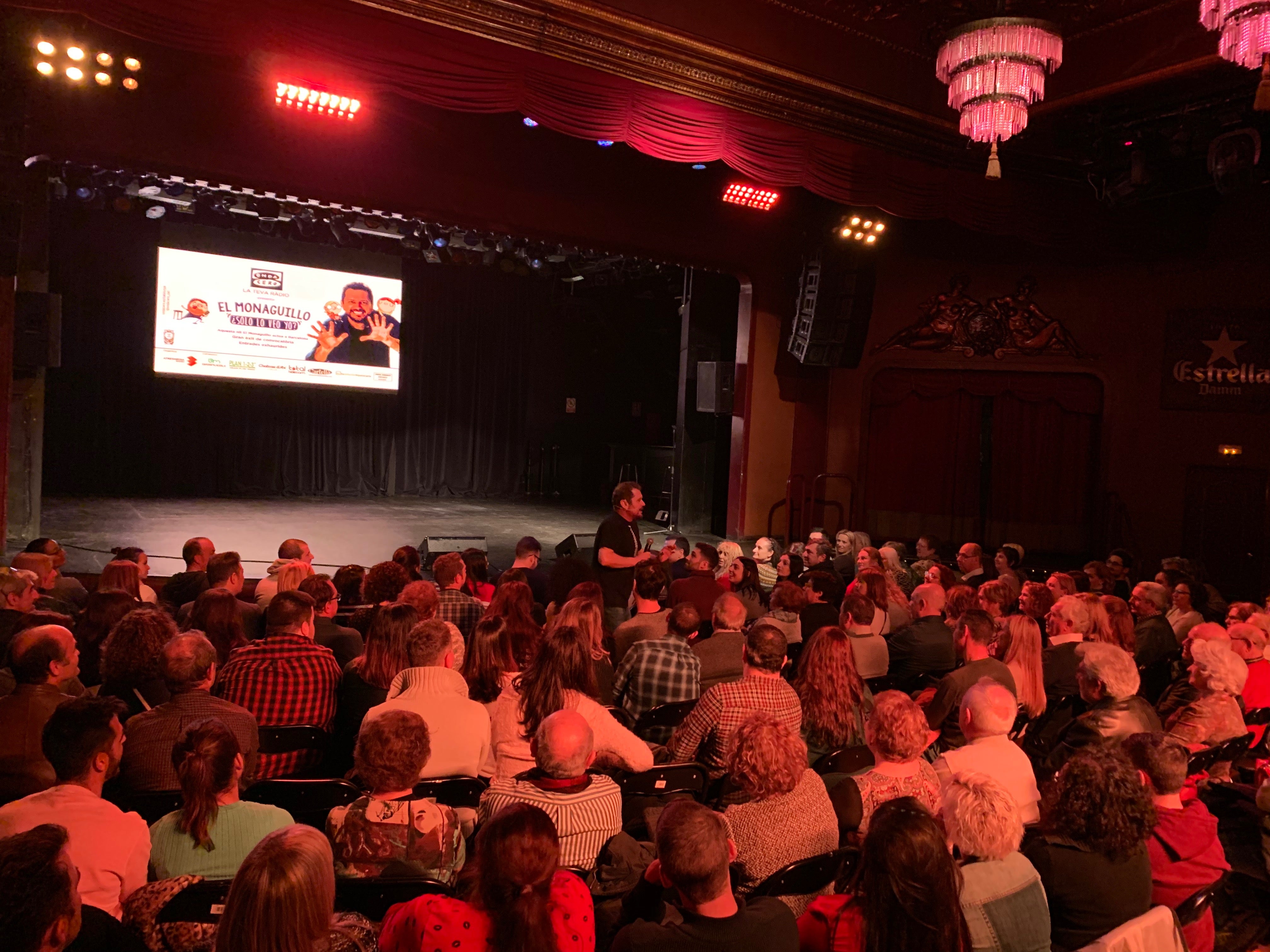 Gran èxit de públic a l’actuació de ‘El Monaguillo’ a Barcelona Gran èxit de públic a l’actuació de ‘El Monaguillo’ a Barcelona