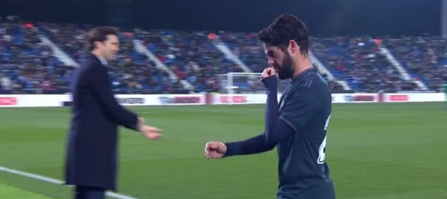 Isco se marcha sustituido del césped de Butarque sin saludar a Solari Isco se marcha sustituido del césped de Butarque sin saludar a Solari