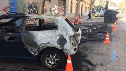 Coche calcinado en Palma
