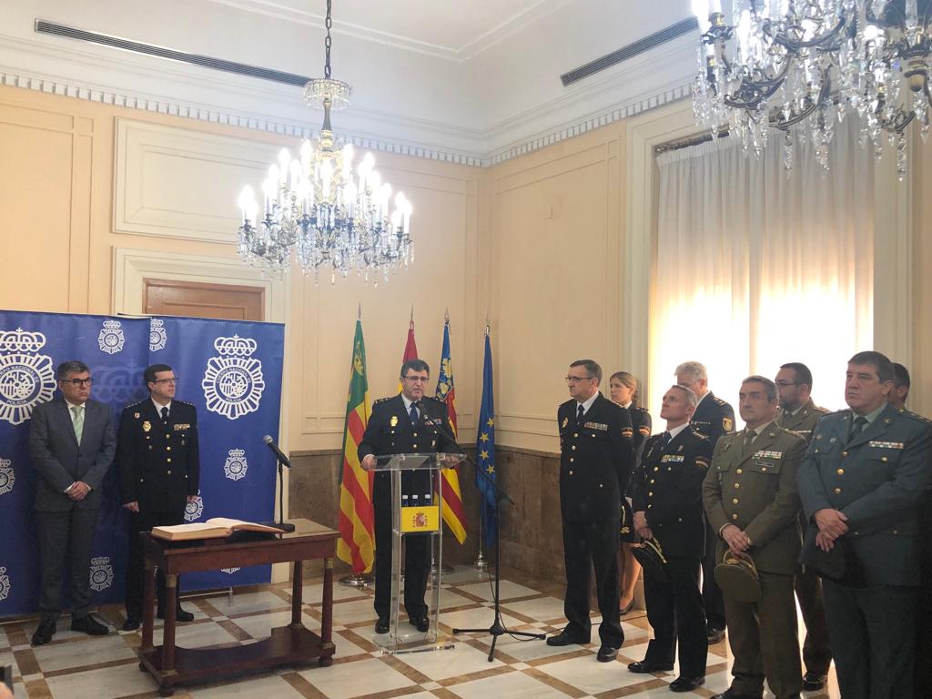El delegado del Gobierno reconoce que faltan medios para proteger a las víctimas de violencia de género El delegado del Gobierno reconoce que faltan medios para proteger a las víctimas de violencia de género