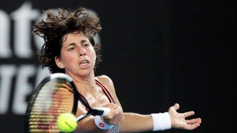 Carla Su&aacute;rez, en acci&oacute;n ante Dayana Yastremska