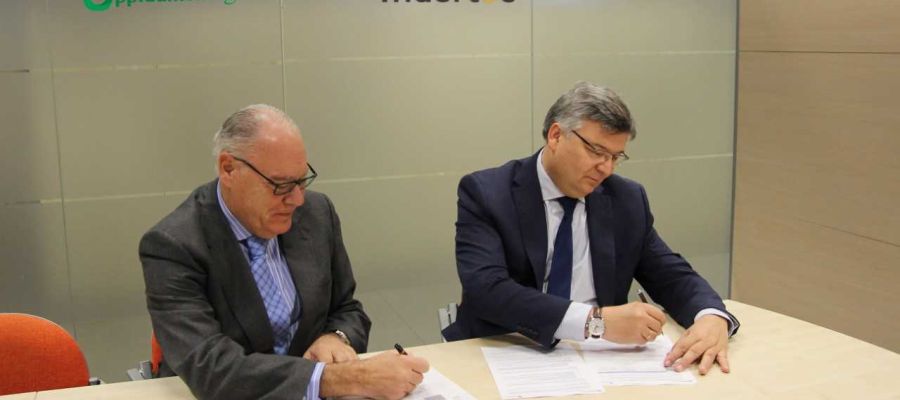 Firma del convenio. Firma del convenio.