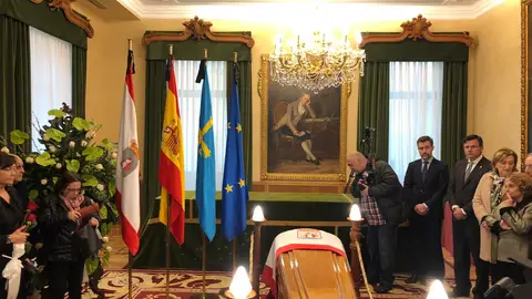 Capilla ardiente de Vicente Álvarez Areces Ayuntamiento de Gijón