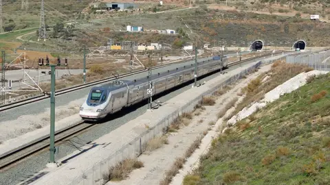 AVE MALAGA AVE MALAGA