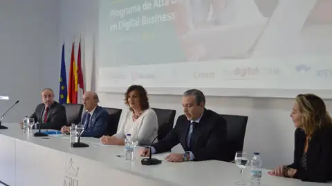 Presentación del Programa de Alta Dirección en Negocio Digital Presentación del Programa de Alta Dirección en Negocio Digital