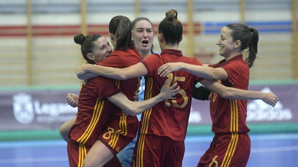Ellas Juegan 02x19: "La selección de Fútbol Sala a por el primer Europeo" Ellas Juegan 02x19: "La selección de Fútbol Sala a por el primer Europeo"