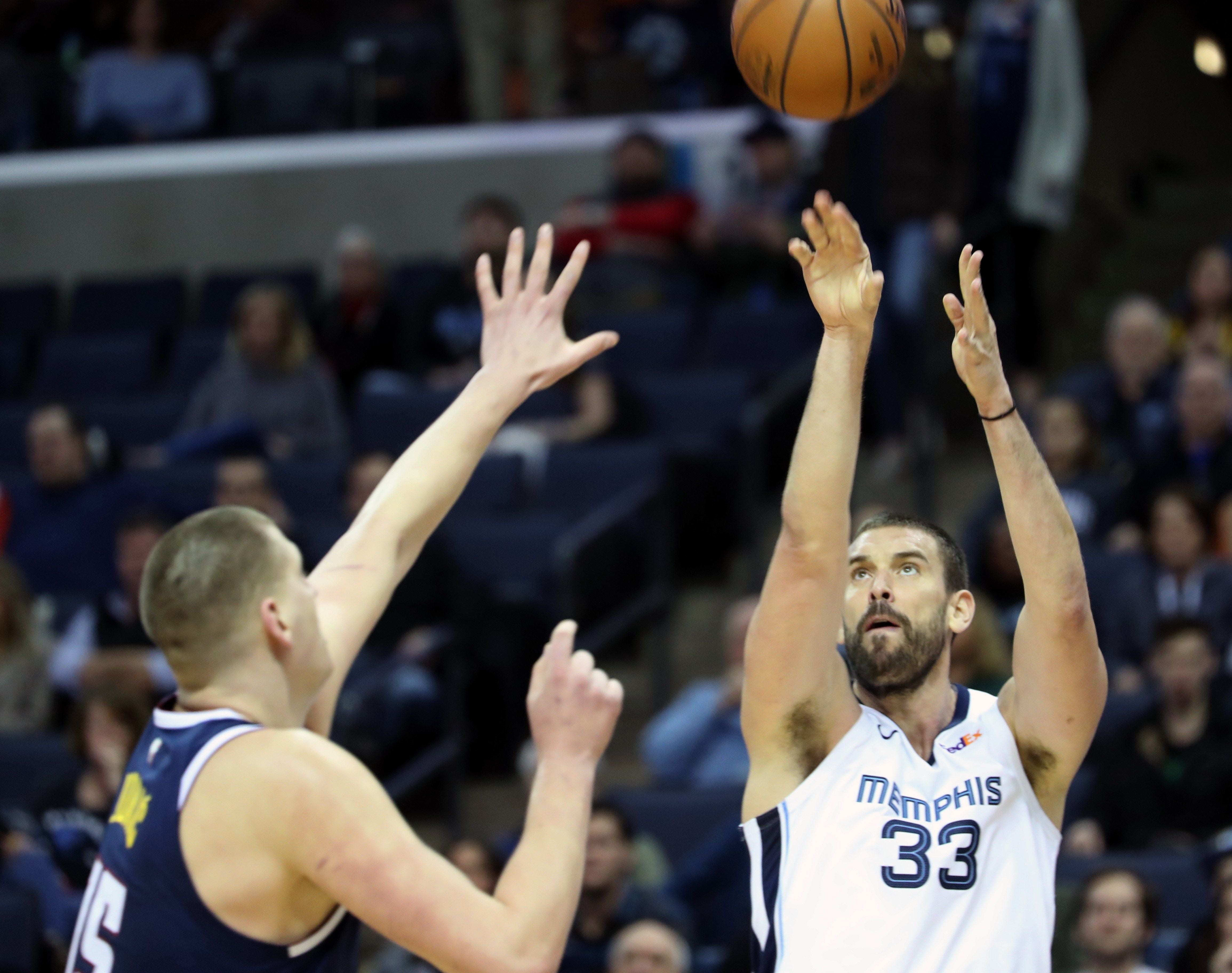 Un gran Marc Gasol no evita la derrota de los Grizzlies ante los Nuggets de Juancho Hernangómez Un gran Marc Gasol no evita la derrota de los Grizzlies ante los Nuggets de Juancho Hernangómez