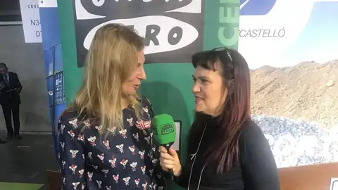 Amparo Marco entrevistada por Lorena Pardo en Castellón en la Onda .