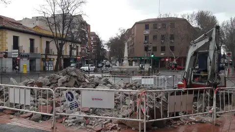 Obras en Puerta de los Mártires de Alcalá de Henares La puerta de Guadalajara, conocida como Cuatro Caños contará con una rotonda
