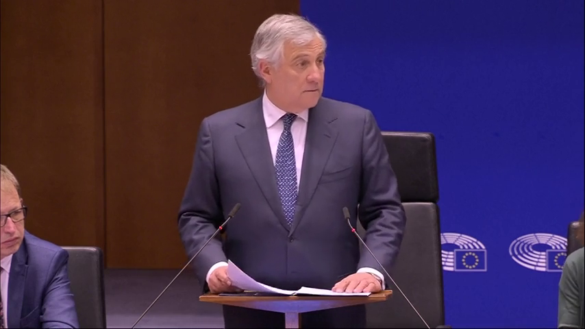 Antonio Tajani prohíbe la conferencia de La Falange y Democracia Nacional en Bruselas Antonio Tajani prohíbe la conferencia de La Falange y Democracia Nacional en Bruselas