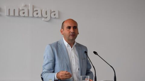 El portavoz del PSOE en Diputaci&oacute;n de M&aacute;laga se presenta a la investidura, tras la marcha de Bendodo a la Junta