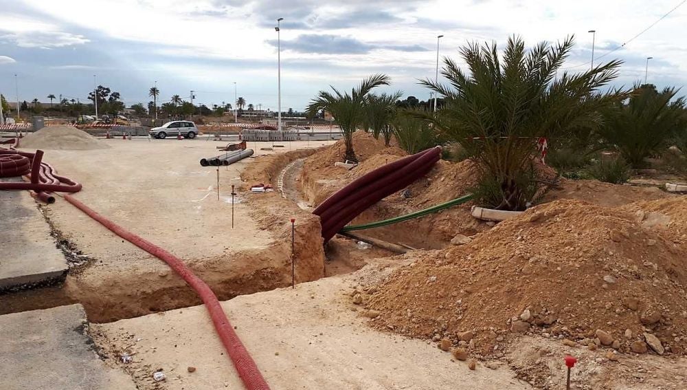 Obras de la rotonda en la zona verde