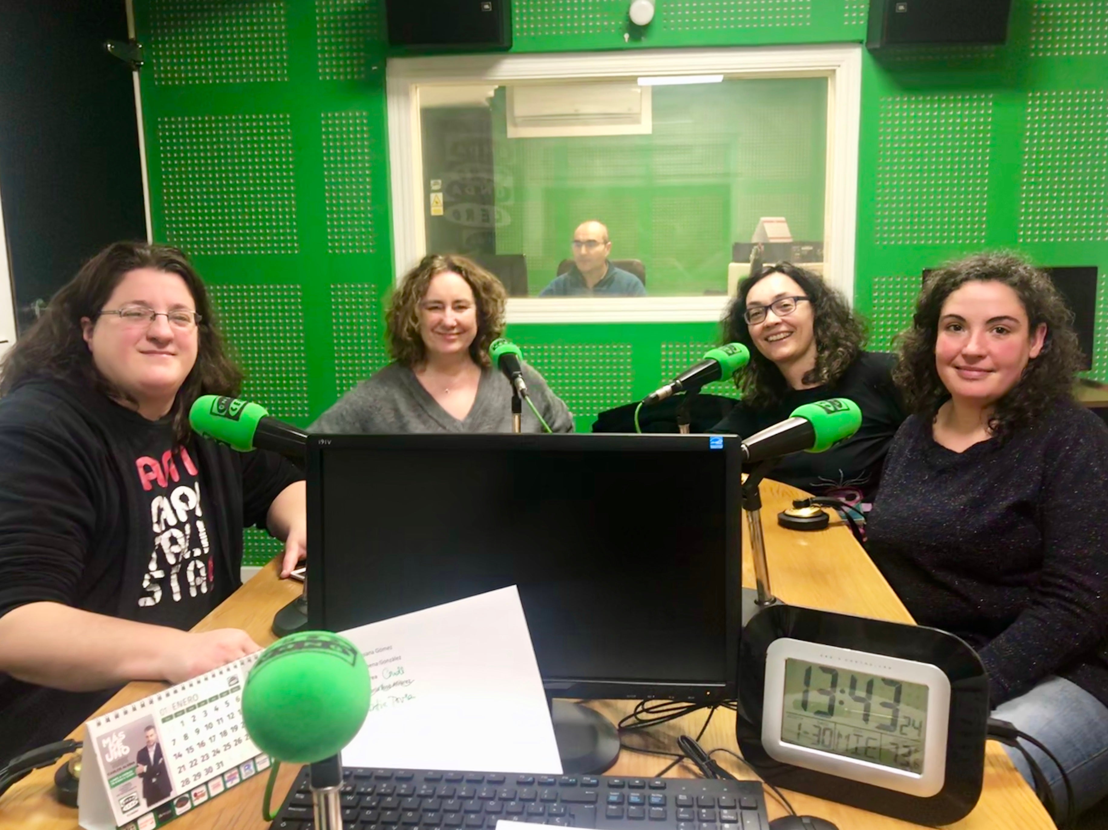 Tertulia en Femenino en Ourense en la Onda Tertulia en Femenino en Ourense en la Onda