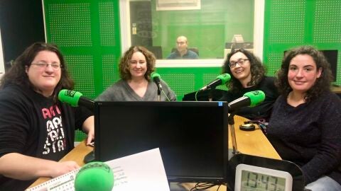 Tertulia femenina en Ourense en la Onda